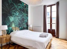Hotel kuvat: Hyper-centre de Grenoble, ambiance tropicale, wifi fibre
