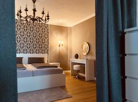 A picture of the hotel: CASA REHSE I Stilvolles Apartment I 24h-Self-Check-in I kostenlos Parken & WLAN I 55-Zoll-Smart&Kabel-TV I ÖPNV