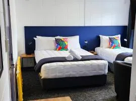 Urban Lounge Sleepery, SureStay Collection by BW