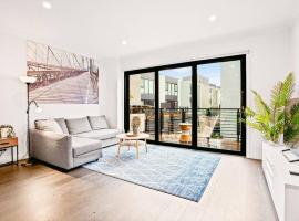 Hotel Photo: Lifestyle 3 Bedrooms Townhouse In Port Melbourne# 178PM