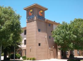 A picture of the hotel: Comfort Inn & Suites