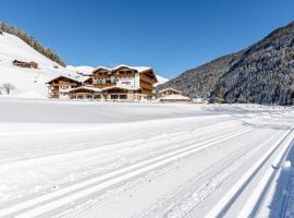 Hotel Eden, ξενοδοχείο σε Tux