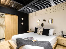 Hotel Photo: Downtown Designer Apartments by ULIV