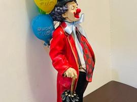 開元捷留民宿 依訂的人數給房間Rooms will be allocated according to the number of people who booked請主動連繫, hotel in Tainan