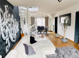 ホテル写真: Duplex 3 chambres de 130m2 à Namur