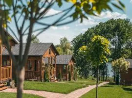 СИНІ ВОДИ база відпочинку