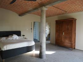 A picture of the hotel: A chalet in the Italian countryside