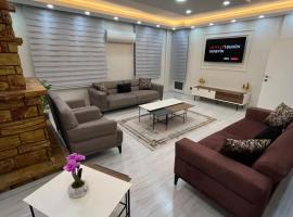 होटल की एक तस्वीर: Luxury Apartment in Fethiye City Center