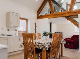 Hotel fotoğraf: 'The Dairy' - Nestled in a traditional farmyard.