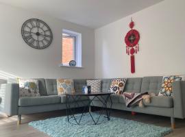 होटल की एक तस्वीर: New Comfy Family Friendly home in Canterbury