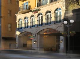 Hotel fotoğraf: Courtyard by Marriott San Antonio Riverwalk