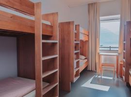 मॉन्ट्रो में, होटल Montreux Youth Hostel
