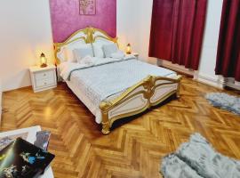 Hotel Photo: Royal 5* mansion near central square