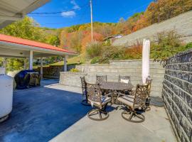 Hotel Photo: Laptop-Friendly Appalachian Mountain Retreat!