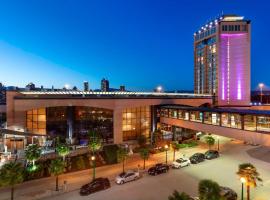 Hotel Foto: Delta Hotels by Marriott Burnaby Conference Centre