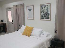 A picture of the hotel: 1 Bedroom suite close to Bert Ogden arena