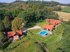 Hotel fotografie: Nice Home In Gusakovec With Jacuzzi