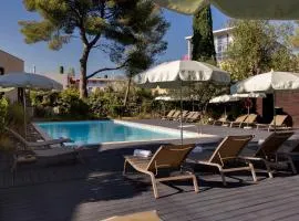 Holiday Inn - Marseille Airport, an IHG Hotel، فندق في فيتروي