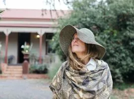 Summerlands - Country Luxe