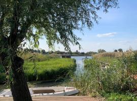 Majos Lodge、Majosházaのホテル