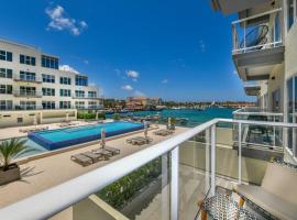 Luxurious Ocean Front Condo With Sunset Views 2 bed-2 bath, hotel v destinaci Oranjestad