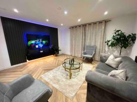 Foto do Hotel: Luxury 3 Bed Home In London