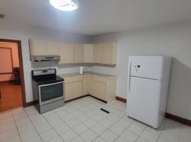 Hotel kuvat: Entire 4 bedroom house - Enfield