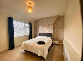 A picture of the hotel: 4 Bedroom House - Ideal for contractors