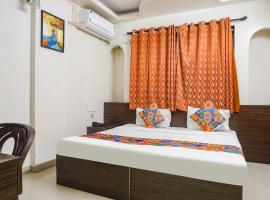 होटल की एक तस्वीर: FabHotel Royal Samrat