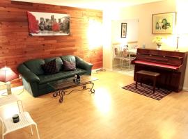 ホテル写真: 3 Room Set (Entire Home) - Stylish & Independent