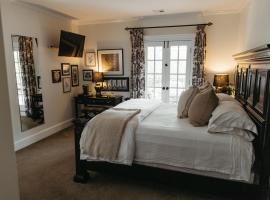 Hotel Photo: Southmoreland at Oak Street Mansion