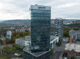 Фотографія готелю: Radisson Blu Hotel at Porsche Design Tower Stuttgart