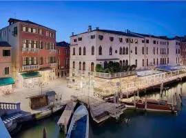 NH Venezia Santa Lucia