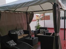 Hotel Photo: One bedroom apartement at La Coruna 200 m away from the beach with enclosed garden and wifi