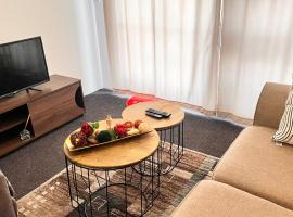 מלון צילום: Cozy and comfortable one bedroom apartment in Roodepoort