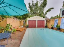 Фотографія готелю: Lavish New Orleans Haven with Private Pool!