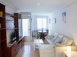 รูปภาพของโรงแรม: Apartamento en el centro. AC + Garaje.