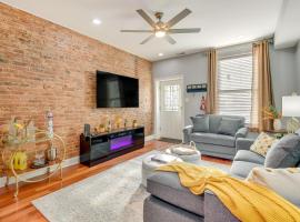 होटल की एक तस्वीर: Trendy Baltimore Townhome 2 Mi to Downtown!