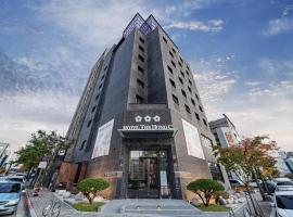 A picture of the hotel: THE HONGC HOTEL Gangneung