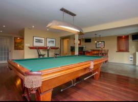 Hotel foto: Luxury Bachelor by Halifax Waterfront -Hot Tub