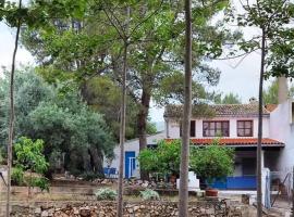होटल की एक तस्वीर: La Caseta de Rotova - Casa Rural para desconectar