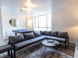 होटल की एक तस्वीर: Amazing 2 Bedroom Apartment At UES