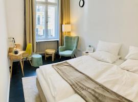 Фотографія готелю: Serviced Room im Herzen Berlin‘s