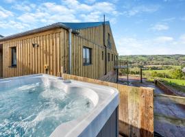 Hotel Photo: Westpitt Farm - The Hay Loft