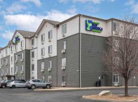 รูปภาพของโรงแรม: Extended Stay America Select Suites - Wichita - North