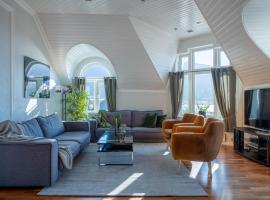 A picture of the hotel: Enter Tromsø - Exclusive 4 Bedroom Villa