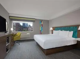 Hampton Inn & Suites by Hilton Toronto Downtown, отель в Торонто