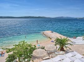 Livingstone Beach House, hotell Trogiris