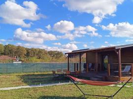 Hotel Photo: Pet Friendly wooden house near Forest