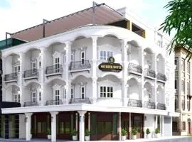 SUBINH HOTEL AND RESTAURANT, hotel in Pakse